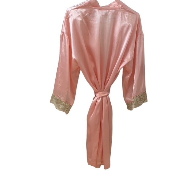 Victoria’s Secret pink satin robe and chemise with beige lace. Pink label.Size S - Picture 7 of 13